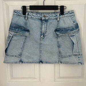 GB Gianna Bini Denim Cargo Mini Skirt - Size Large